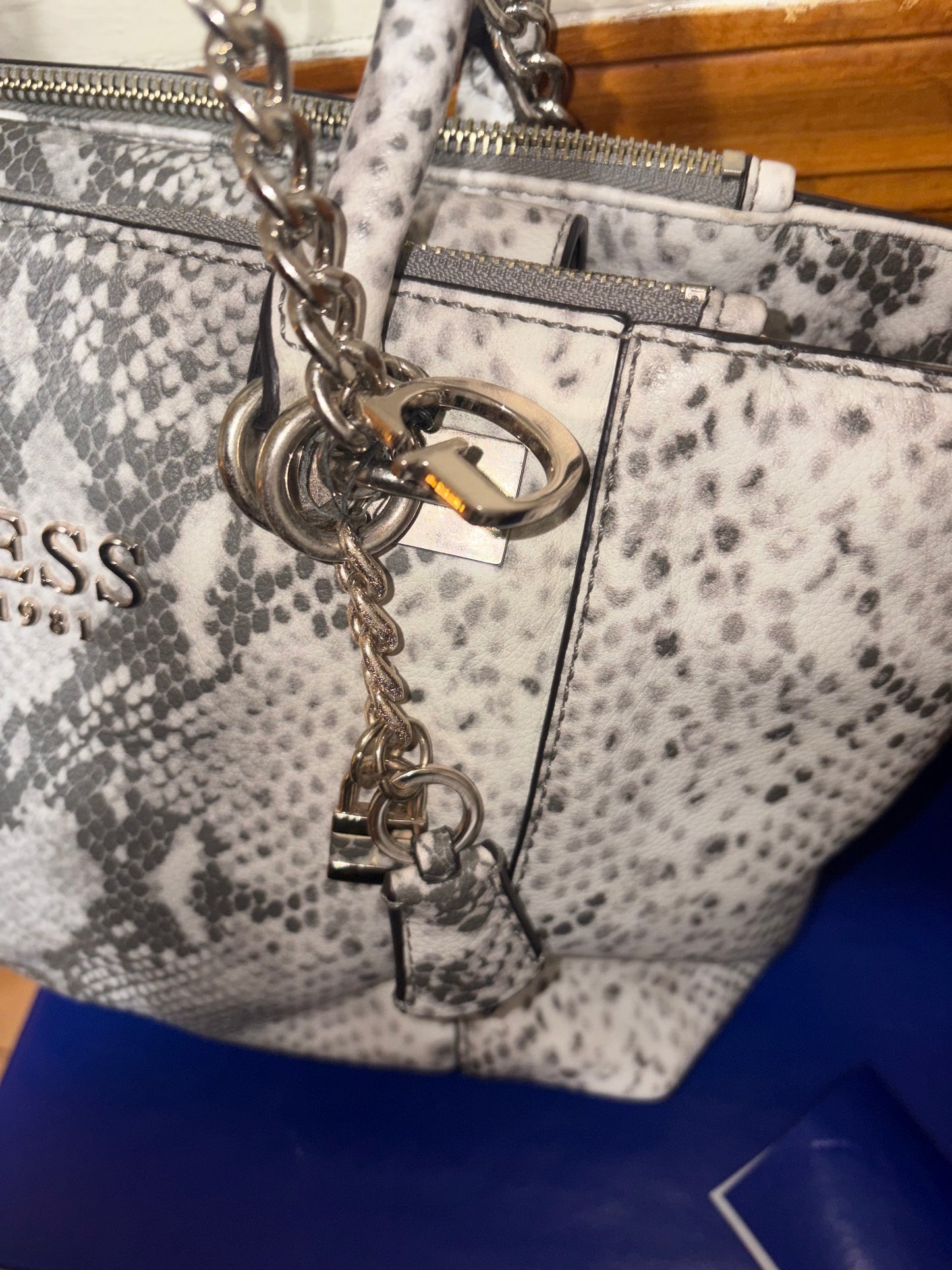 GUESS Snakeskin Print Tote Bag Shoulder Bag w/ Chain Straps Gray White Large