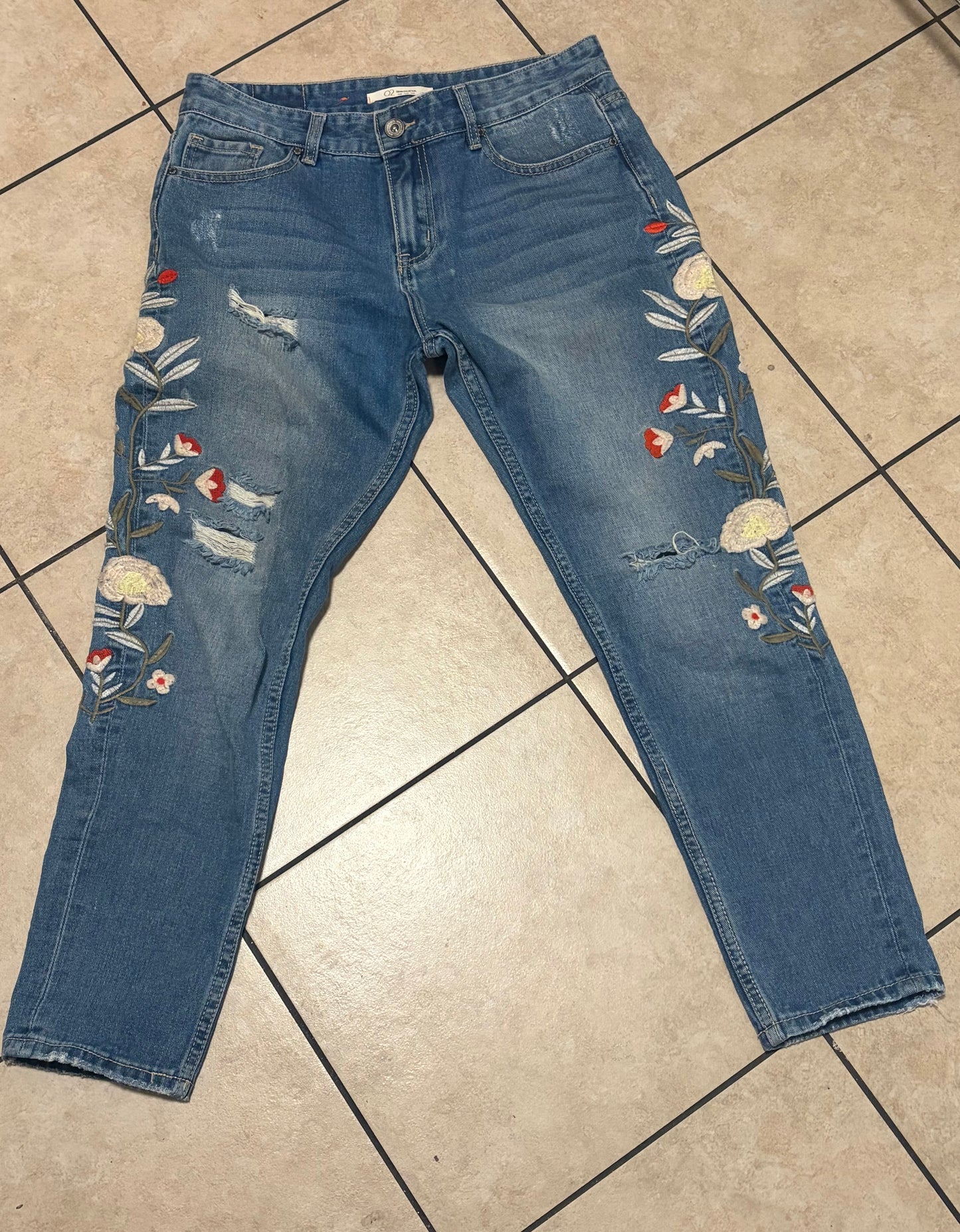 O2 Denim Collection Hand Embroidered Floral Jeans Womens 10