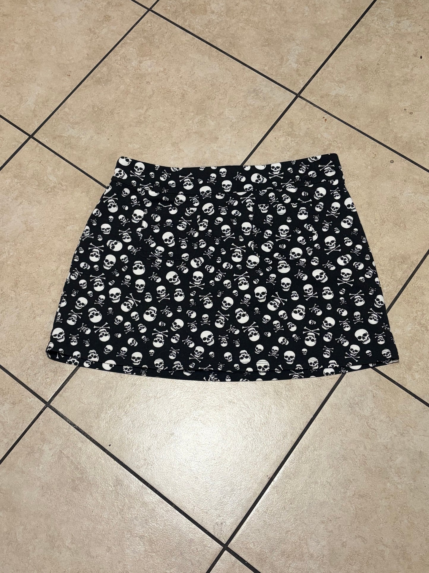 Hot Topic Y2K Skull Mini Skirt Goth Emo Punk Alt Mall Goth Size S M