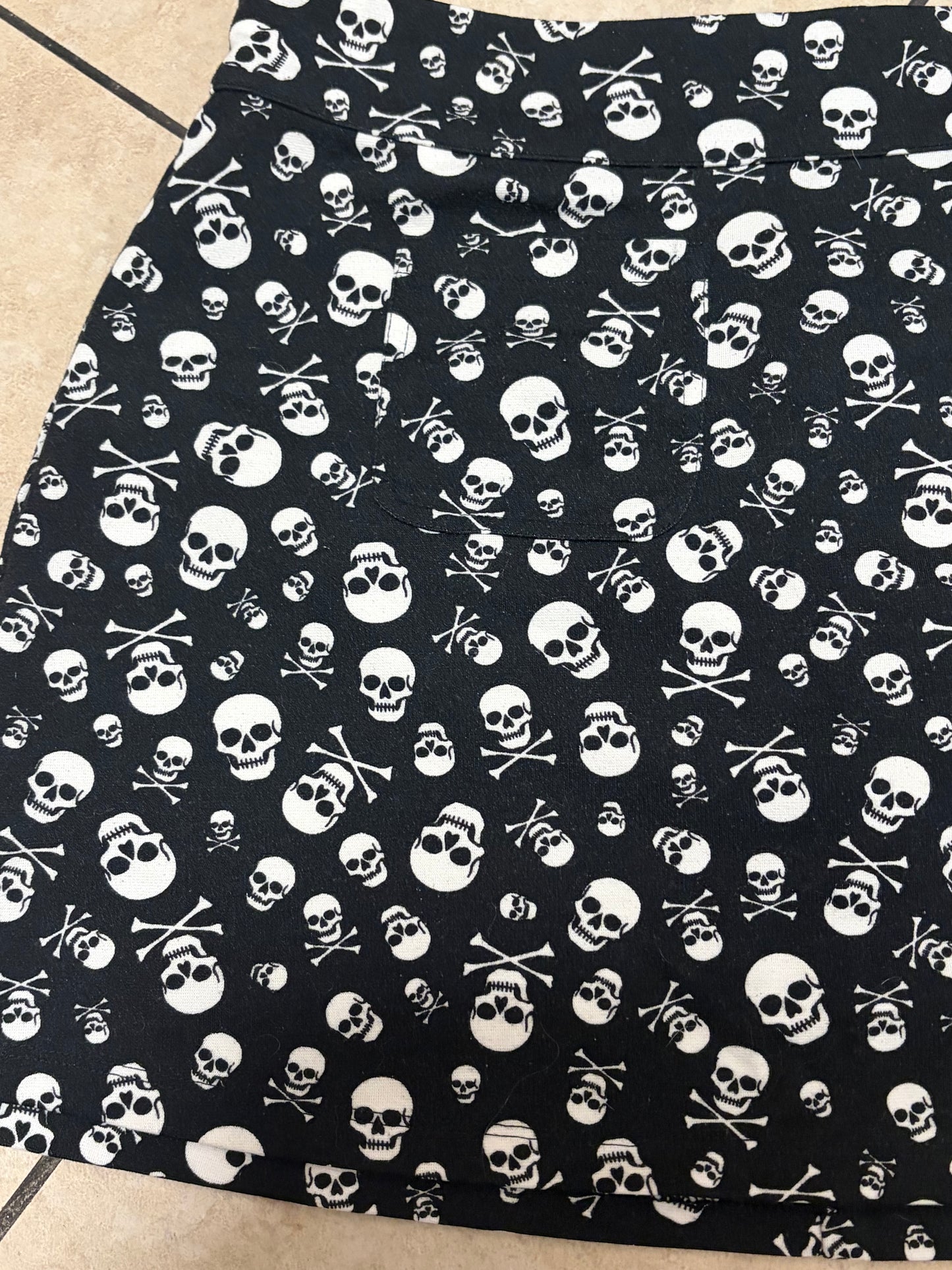 Hot Topic Y2K Skull Mini Skirt Goth Emo Punk Alt Mall Goth Size S M