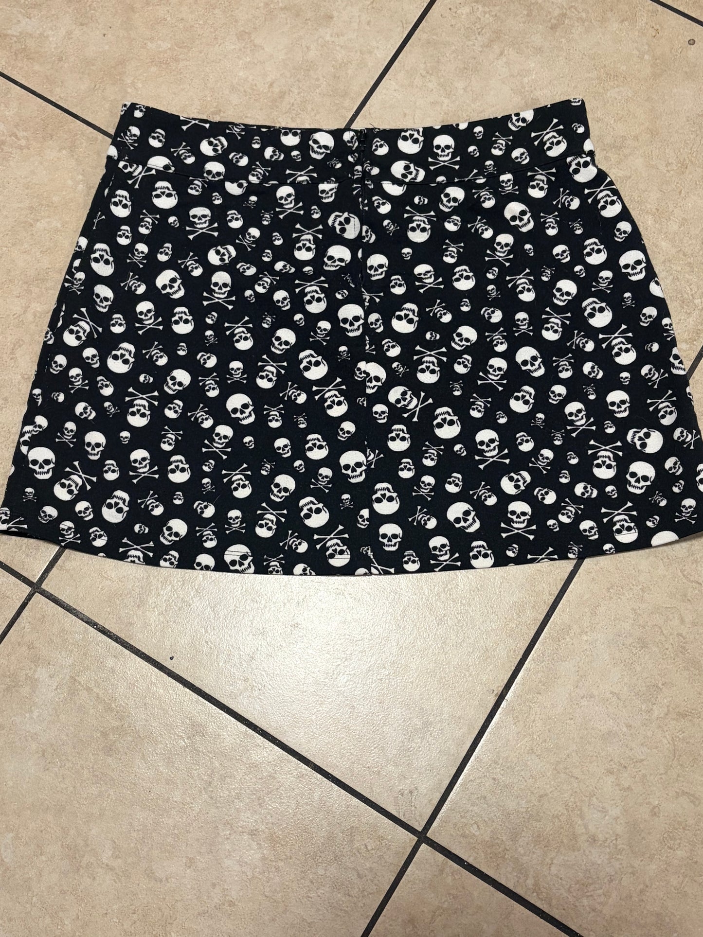 Hot Topic Y2K Skull Mini Skirt Goth Emo Punk Alt Mall Goth Size S M