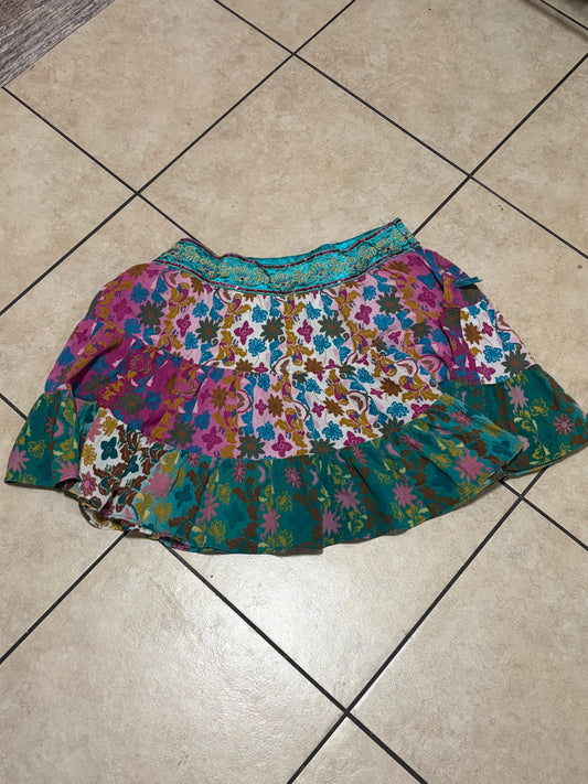 DKNY Jeans Y2K Boho Patchwork Mini Skirt Floral Ruffle Festival Cottagecore Sz 7