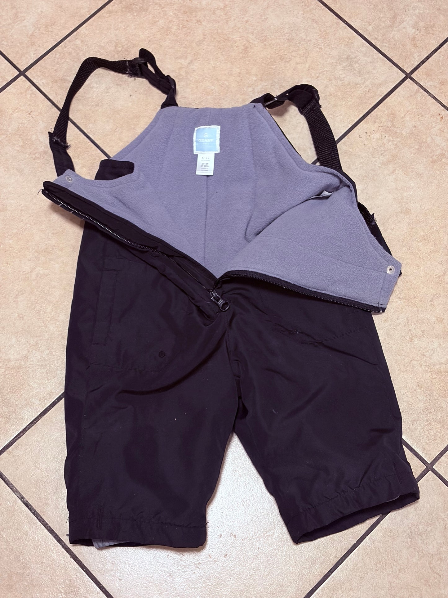 Old Navy Baby Snow Bibs 6–12 Months Black Insulated Winter Ski Overalls