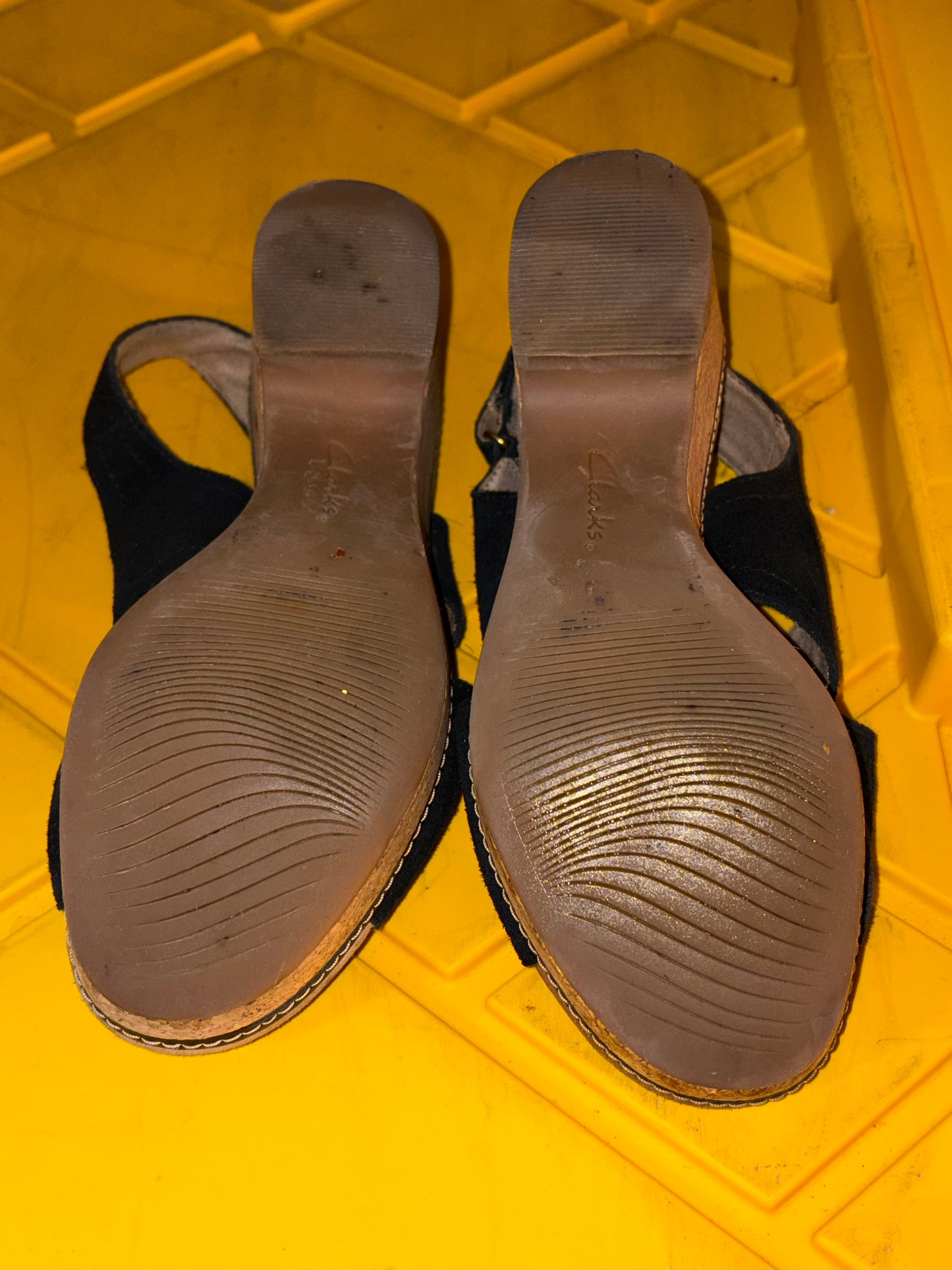 Clarks Ultimate Comfort Navy Suede Wedge Sandals Women’s Slingback Cork Heel