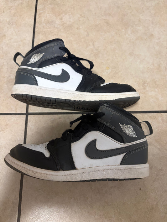 Nike Air Jordan 1 Mid GS Size 1.5Y Black White Grey Youth Kids Sneakers