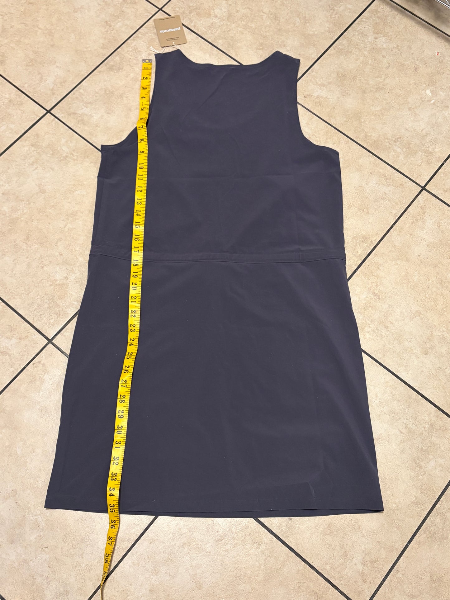 Patagonia Women’s Fleetwith Dress Size: Small (Dark Grey)